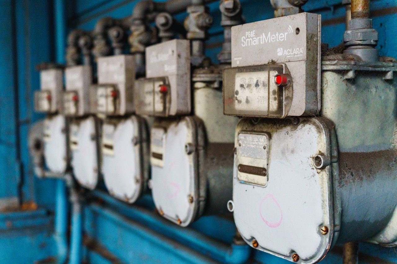 GIS and AMR for Indian DISCOMs 2026: Network Mapping, Metering and RDSS ROI