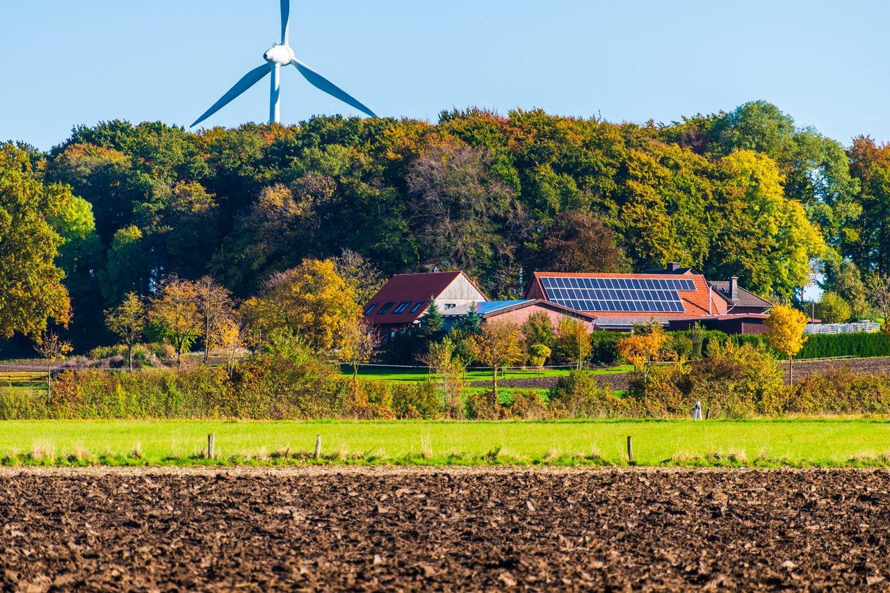 Hybrid Open Access PPAs in India 2026: Solar-Wind Design, Charges and Economics