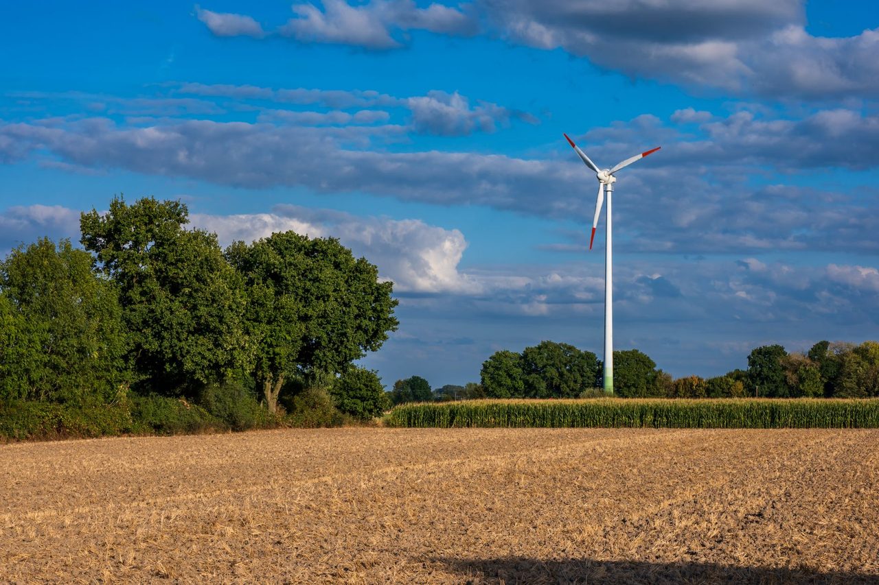 India Data Centre Captive Power Strategy 2026: Group Captive, WACOG and BESS