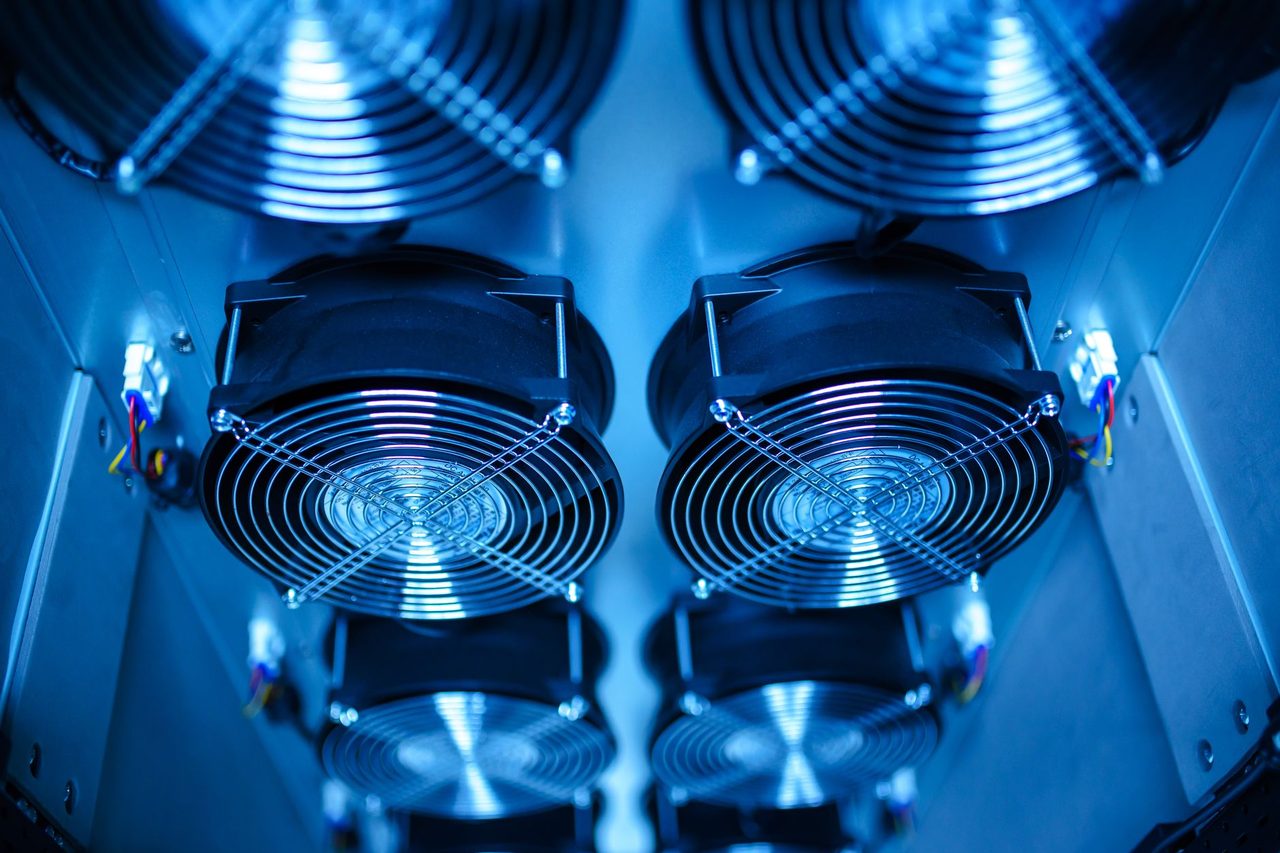 India Data Centre Energy Water Nexus 2026: Cooling Choice, Tariffs and BESS