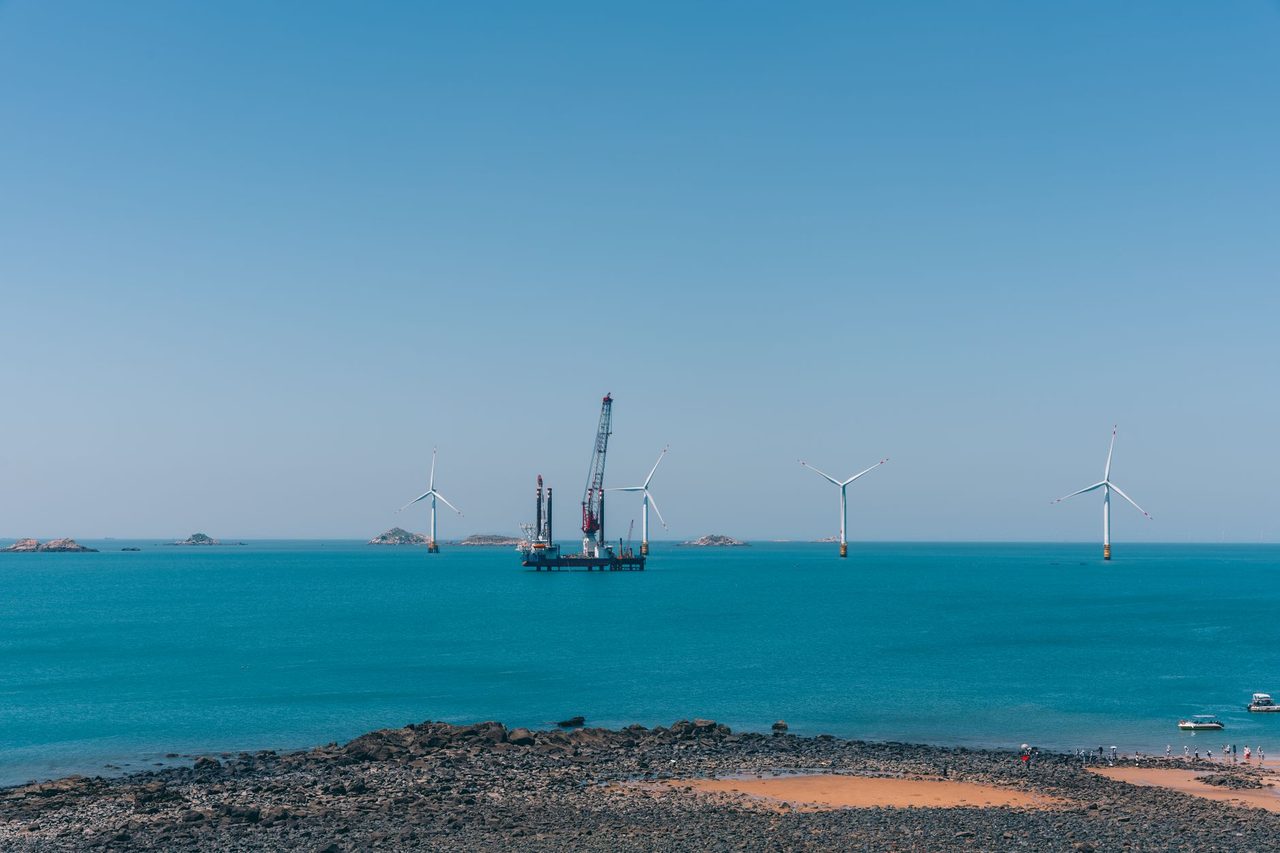 India Solar Tracker Selection 2026: Wind Design, Yield, ALMM and EPC Risk