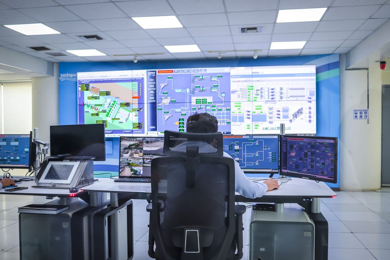 SCADA-ADMS Integration for Indian DISCOMs 2026: Outage Control, VVO and ROI